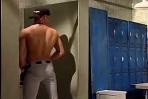 Lockerroom 3some