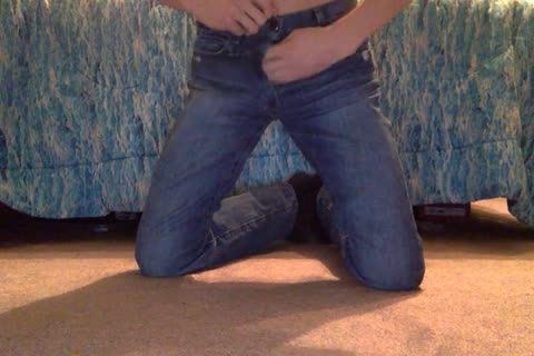 Got tasty tasty So I Thought Maybe I Should Film something For you All. Its Getting Boring Doing The Same Thing Over And Over For you boyz. Does Anyone Have Any Suggestions On What I Should Do On My Next video? Please Leave Ideas In The Comments. :) 