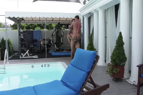 Russian homo hammering In Gym