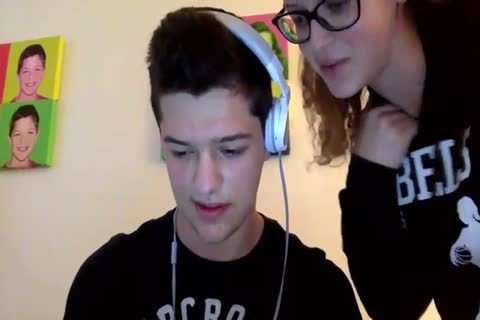 Sister Walks In On Brother whilst His Hard wang