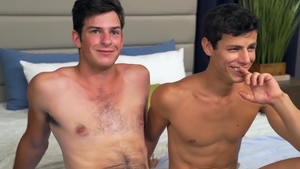 Sean Cody: Black haired Archie cleanest cumshot in bath