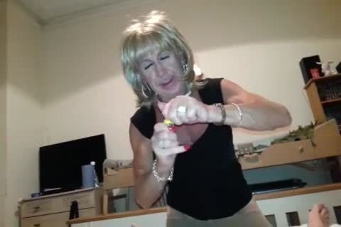 Pauline loves To suck Mikes shlong With naughty ladyman Crossd