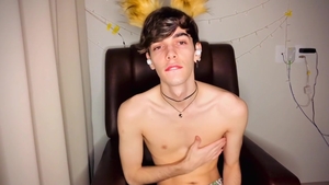 LustForBoys.com: Henry Evans bends to get fucked