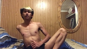 EuroBoyXXX.com: Adorable Xander Ridge squirts