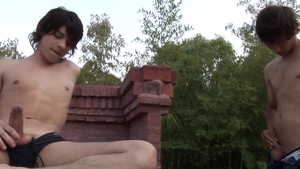 BoyFun: Exhibitionist Simon Levi fucks with Levi