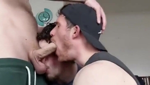 Inked & muscled hunk bareback rimming