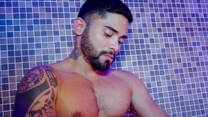 HotAFmen: Plaza's Passionate Solo Stroker
