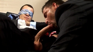 menatplay: Julian Takes Charge