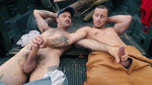 Jerk Buddies: Masturbating Minions Share Their Secret